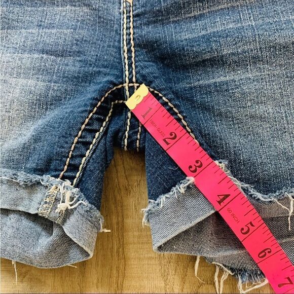 Amethyst Youth Girls Size 13 Jeans Shorts Blue Denim Low Rise Cut Offs - Picture 6 of 7